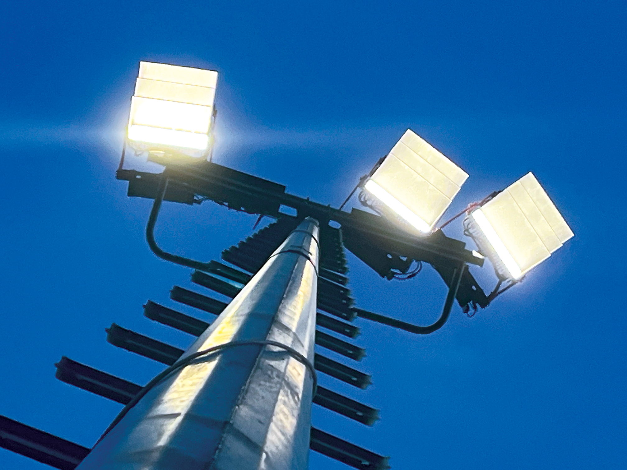 Our Integrated Health & Safety Management System provides a comprehensive and structured framework designed to identify potential hazards, assess associated risks, and implement effective controls. Taking a proactive, methodical approach to hazard identification and risk management delivers significant benefits. By recognising risks early and managing them effectively, we reduce the likelihood of accidents and occupational health issues. Fewer incidents mean fewer absences, minimising downtime caused by work‑related illness or injury. Working within a robust safety framework ensures we consistently review, refine, and strengthen our Health & Safety Management System.